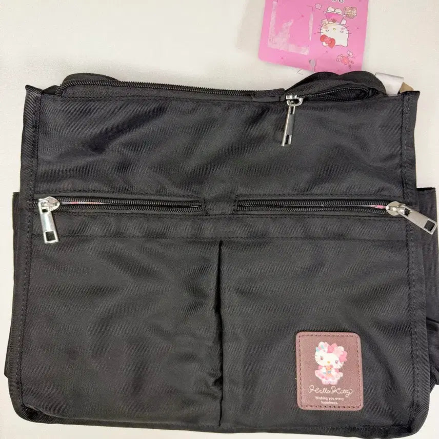 [BUNJANG] Hello Kitty Black Crossbody Bag / 헬로키티 블랙 크로스백
