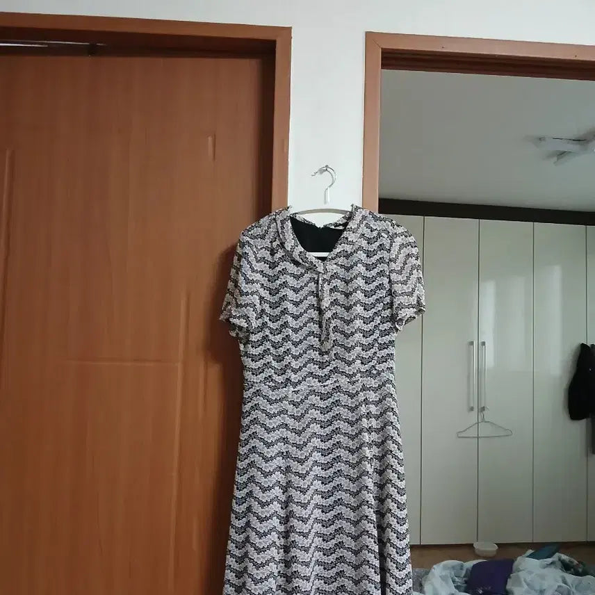 [BUNJANG] BCBG Midi Dress / bcbg원피스