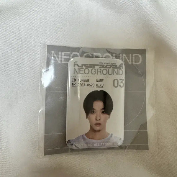 [BUNJANG] NCT 10th Anniversary Pop-Up Gacha Metal ID Badge NCT WISH Riku Sealed / 엔시티 10주년 팝업 가챠 메탈 아이디 뱃지 엔시티위시 리쿠 미개봉