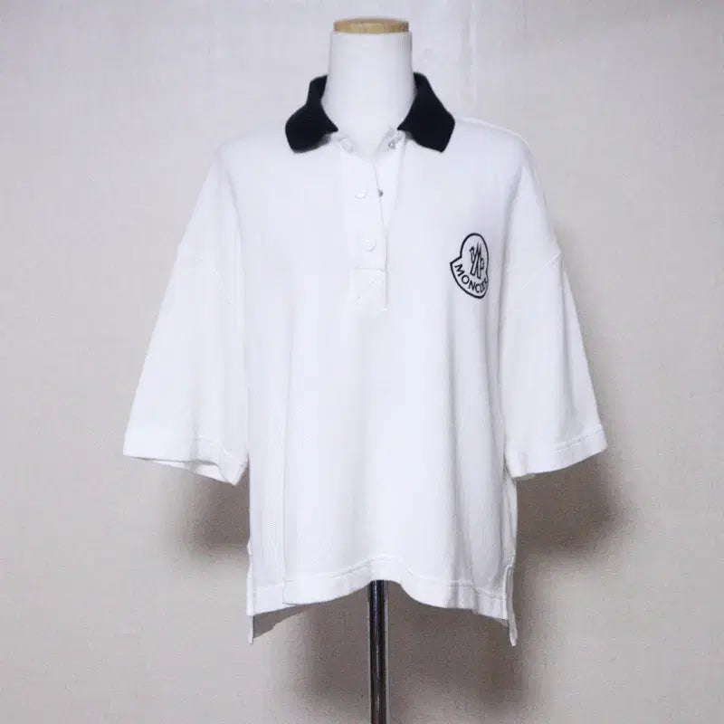 [BUNJANG] Moncler Women's Oversized Short-Sleeve T-Shirt White / 몽클레어 여성55 오버핏 반팔 티셔츠
