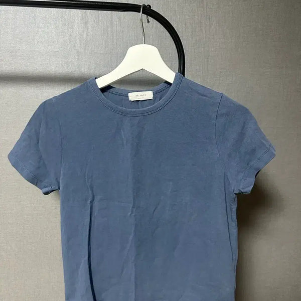 [BUNJANG] ABLE&CO Half Sleeve T-Shirt Blue / ABLE&CO 반팔 티셔츠 블루
