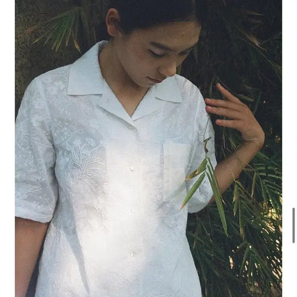 [BUNJANG] Teak Embroidered Flower Cotton Short Sleeve Shirt / 티크 embroidery flower cotton shirt 반팔 셔츠