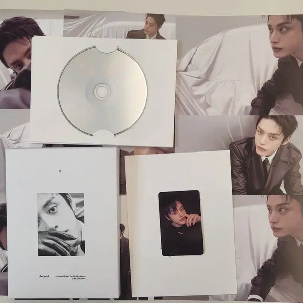 [BUNJANG] ZEROBASEONE Kim Jiwoong Album Photocard 11ver Set / 제로베이스원 김지웅 앨범 포카 11ver 세트 판매