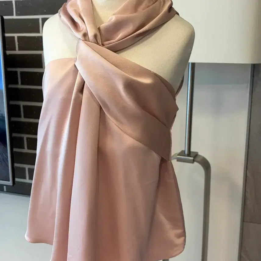[BUNJANG] Satin Halterneck Drape Sleeveless Blouse - Pink / 새상품 새틴 홀터넥 드레이프 핑크 블라우스 민소매 나시 바캉스 갸루 휴가