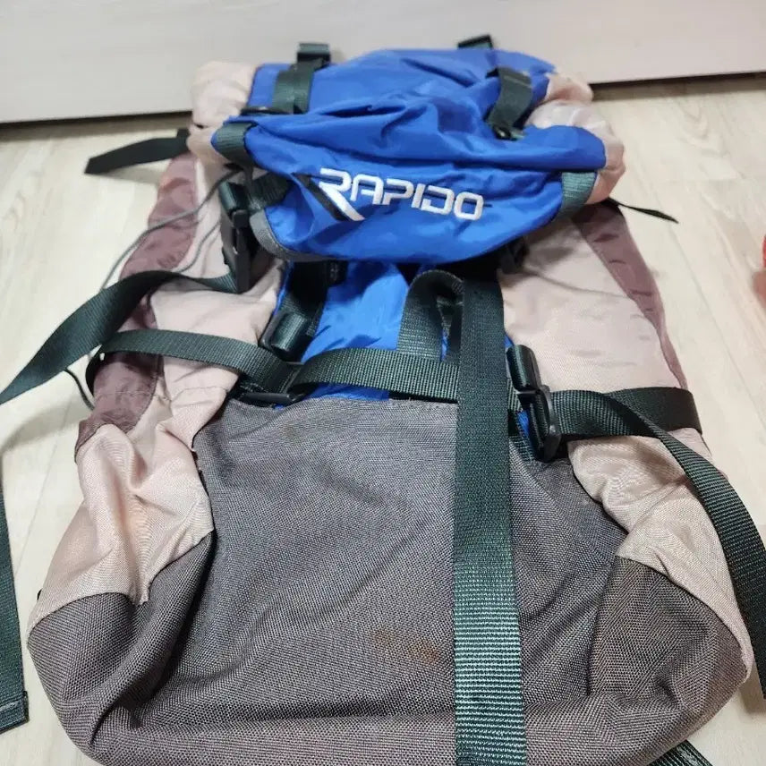 [BUNJANG] Rapido Retro Outdoor Hiking Backpack / 라피도 레트로 아웃도어 하이킹 백팩