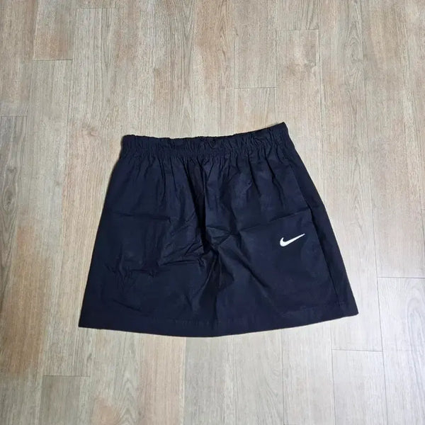 [BUNJANG] Nike Swoosh Woven High-Rise Skirt / 나이키 스우시 우븐 하이라이즈 스커트 (새상품)