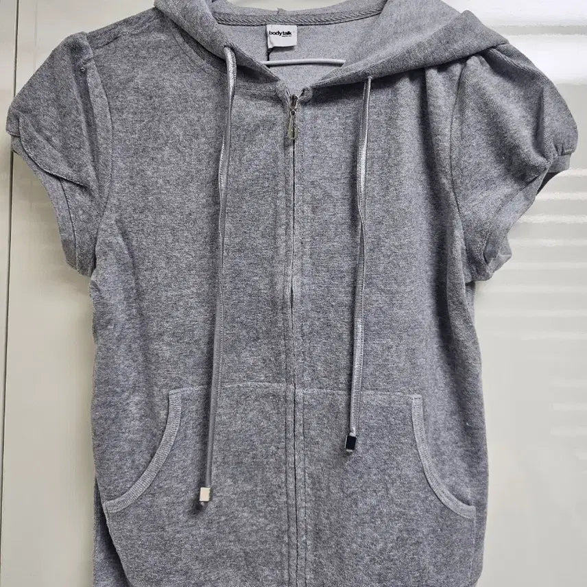 [BUNJANG] Teddy Fabric Short-Sleeve Zip-Up Hoodie Set - Grey (M) / 테디소재  반팔 후드집업 세트 그레이 (M)