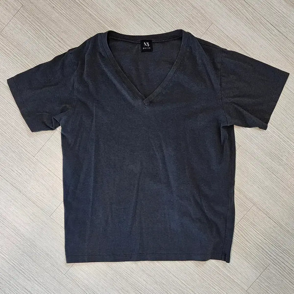 [BUNJANG] Embassy V-Neck Short Sleeve T-Shirt / 엠베이지 브이넥 반팔 티셔츠