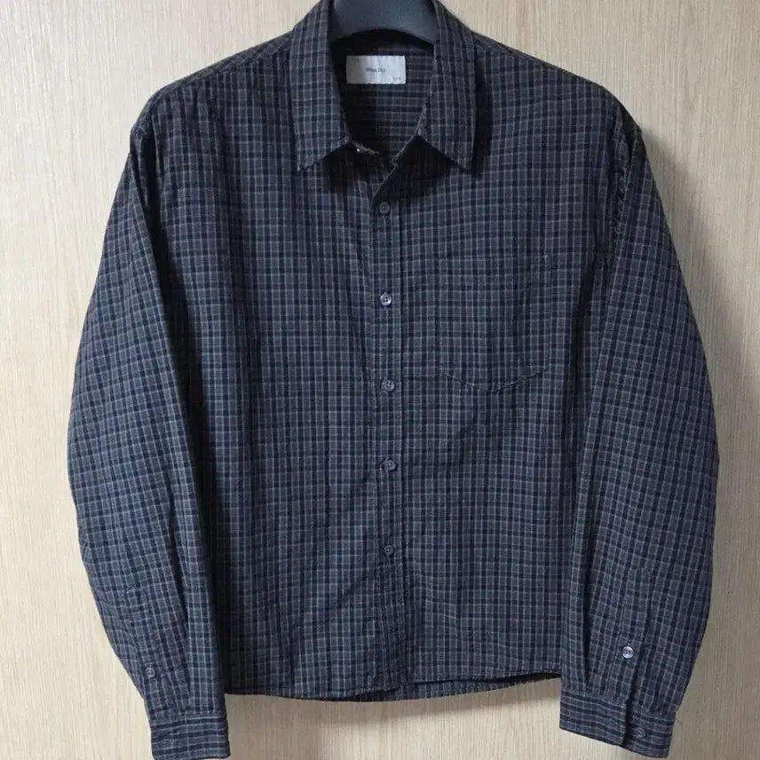 [BUNJANG] Lowline Checked Cropped Shirt (Size 2, Black Mocha) / (착샷) 비긴202 크롭 체크 셔츠 로우라인