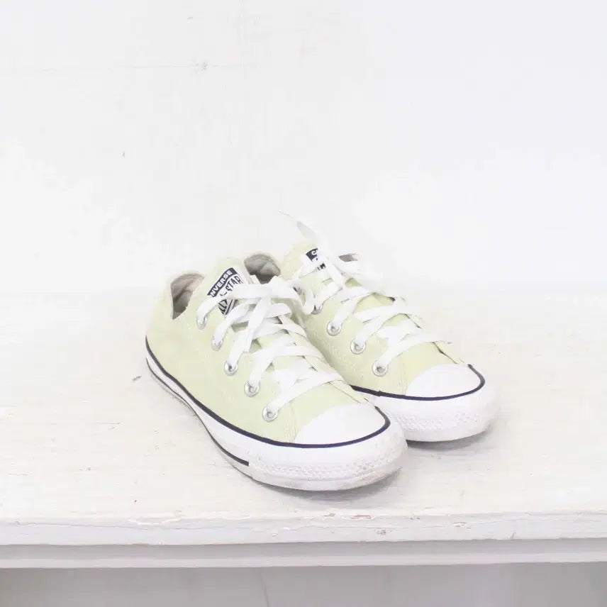[BUNJANG] Converse Women's Classic Lightweight Canvas Sneakers (230) / [정품] 컨버스 여성 클래식 경량 캔버스 스니커즈 230 정인샵