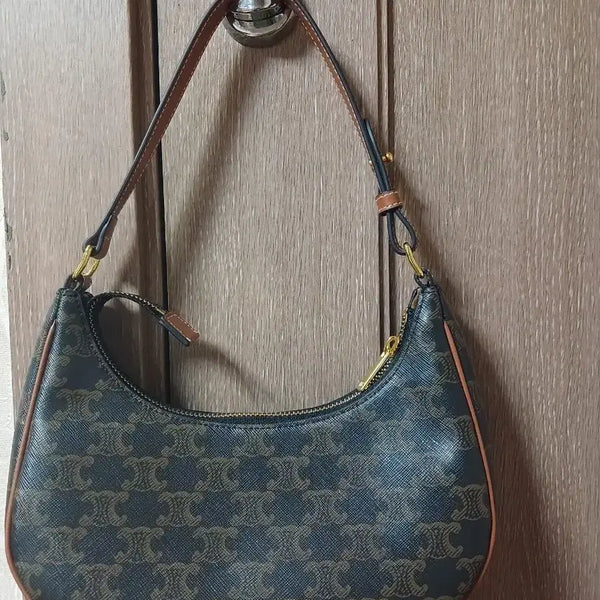 [BUNJANG] Leather Shoulder Bag / 가죽가방
