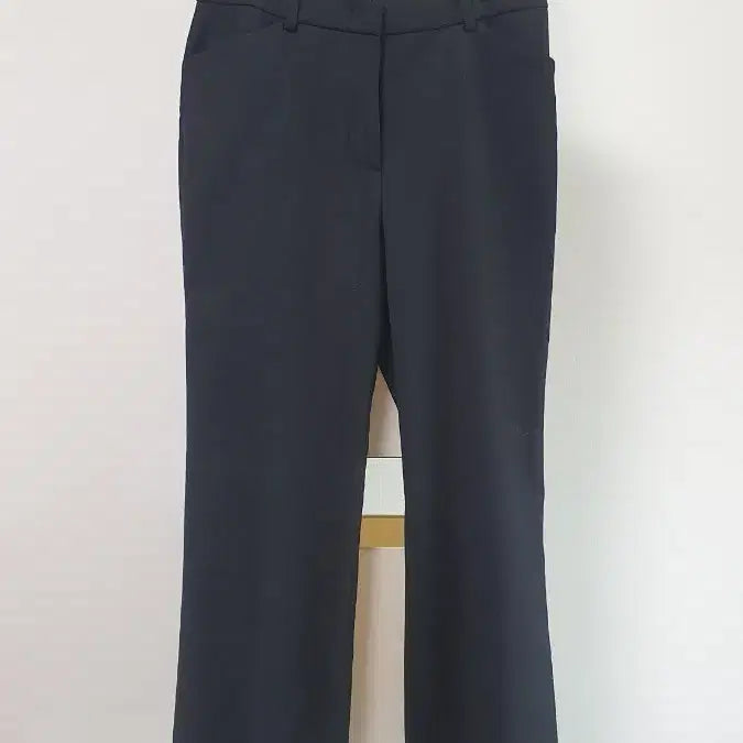[BUNJANG] Frontrow Black Women's Straight Fit Slacks / (미착용)프론트로우 검정색 여성 스트레이트 슬랙스