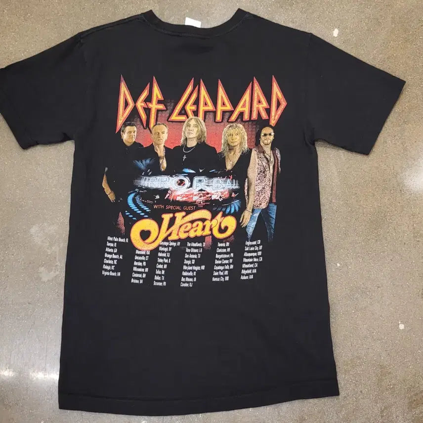 [BUNJANG] Def Leppard Band T-Shirt - 00s Vintage American Rock Tee / 00s 미국빈티지 데프레파드 밴드티 락티셔츠 반팔티