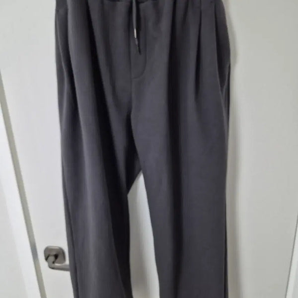[BUNJANG] Union Blue Two Tuck Wide Sweatpants Charcoal / 유니온블루 TWO TUCK WIDE SWEAT PANTS 차콜 판매합니다