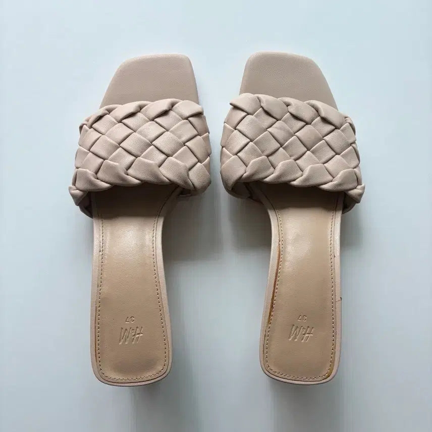 [BUNJANG] H&M Weaving Mules Sandals Beige Size 37 (Recommended 235-240) / H&M 위빙 뮬 샌들 베이지 37 (235~240 추천) 새상품