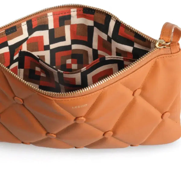 [BUNJANG] LEEHO CUSCINO Clutch (Tan) / (새)LEEHO CUSCINO 클러치