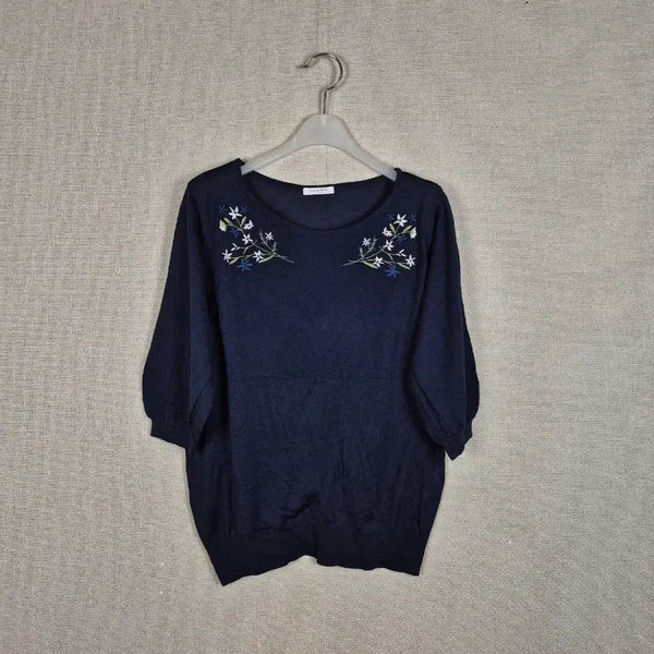 [BUNJANG] Navy Flower Embroidery 7-Sleeve Knit Top / (#55,66추천/L)왕스판 네이비 플라워 자수 7부 반팔니트