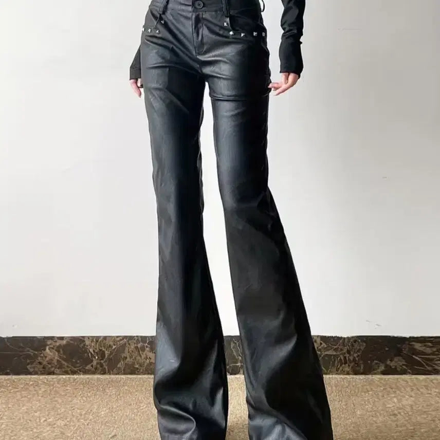 [BUNJANG] Black Faux Leather Low-Rise Bootcut Pants / 신상 새상품 인조 가죽 블랙 레더 부츠컷 바지 로우라이즈