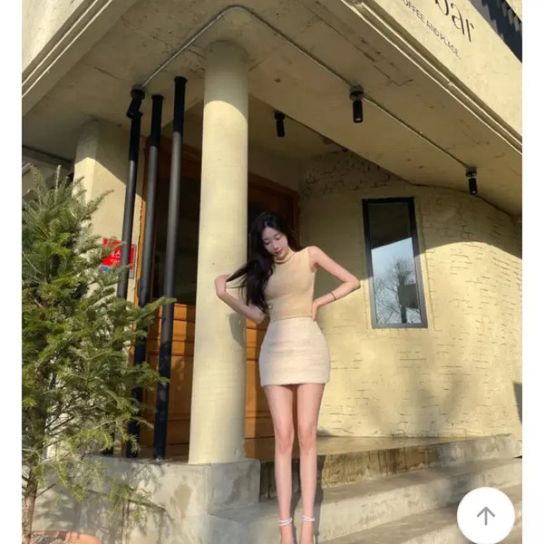 [BUNJANG] Beige Knit Top + Tweed Mini Skirt Set / 베이지 니트 탑 + 트위드 미니 스커트
