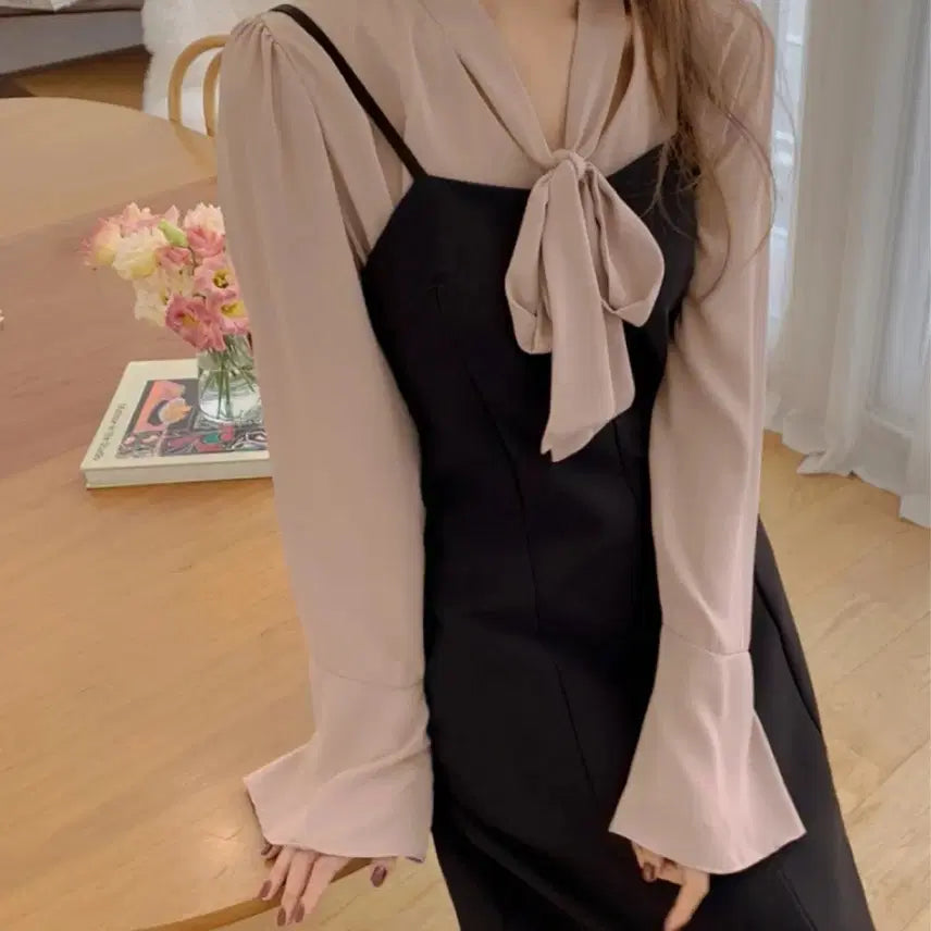 [BUNJANG] Blouse and Black Dress Set / 블라우스 + 블랙원피스세트