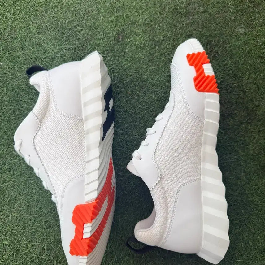[BUNJANG] Hermes Bouncing Sneakers Black & Orange Size 43 / 에르메스 바운싱 스니커즈 블랙앤 오랜지 43