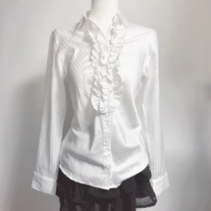 [BUNJANG] White Silver Thread Shirt / 공겜여 화이트 실버셔츠