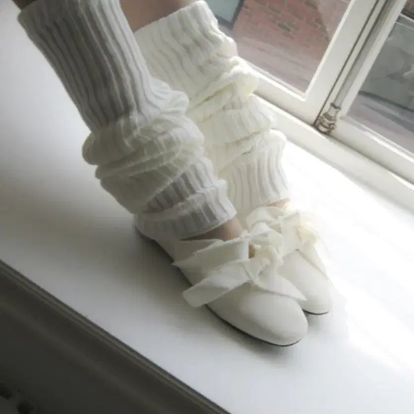 [BUNJANG] Clata Ribbon Flats White 230mm / 클라따 리본플랫슈즈(44000
