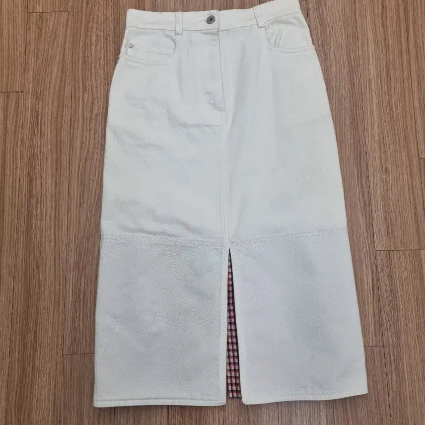 [BUNJANG] Cedric Charlier White Denim Midi Skirt 25 inch / 한섬 세드릭 샬리에 화이트 데님 미디 스커트 25인치 cedric