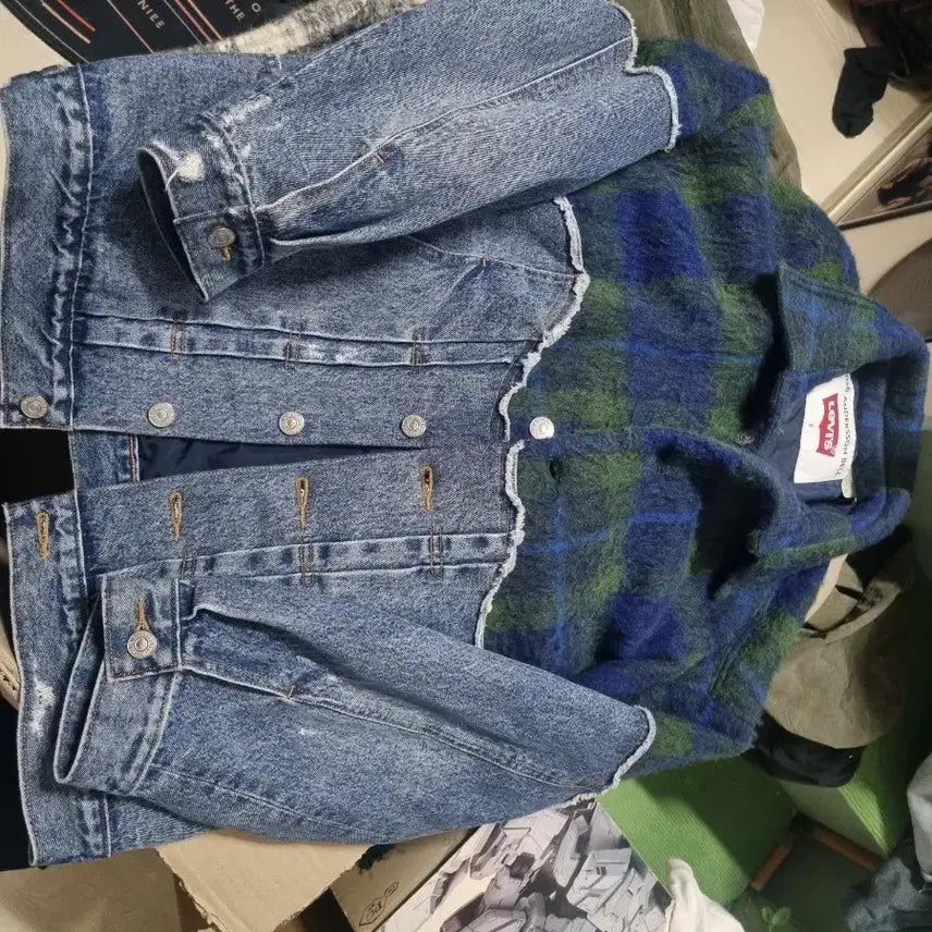 [BUNJANG] Levi's x Andersson Bell Denim Trucker Jacket / 리바이스 ADSB 앤더슨벨 데님 트러커 자켓 s