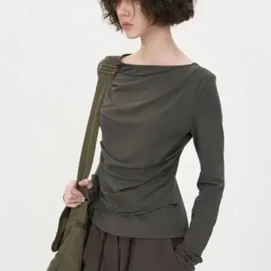 [BUNJANG] Draping Boatneck Long Sleeve Charcoal / 드레이핑 보트넥 롱슬리브 CHARCOAL