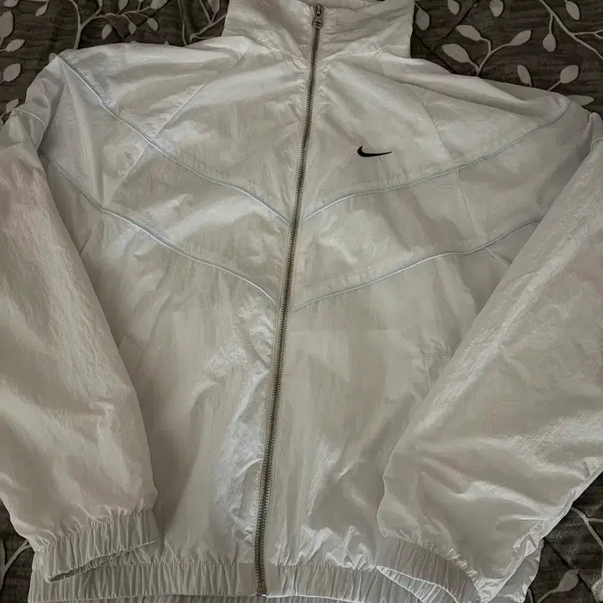 [BUNJANG] Nike Windrunner Loose UV Woven Full Zip Jacket / 나이키 윈드러너 루즈 UV 우븐 풀 집 자켓