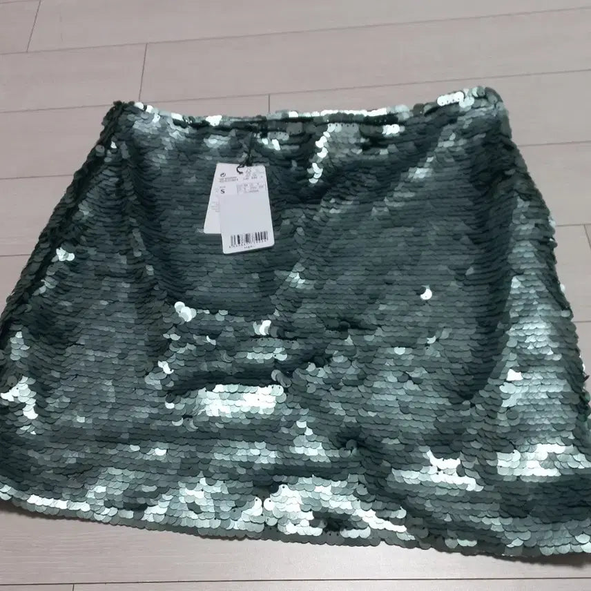 [BUNJANG] Mango Sequin Mini Skirt - Size S (New) / 망고 스팽클 미니 스커트 S새상품