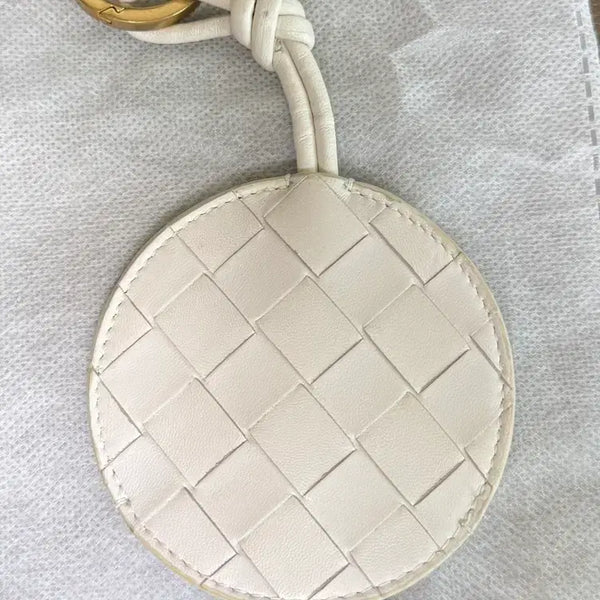 [BUNJANG] Bottega Veneta Intrecciato Leather Keyring Bag Charm White / 보테가베네타 인트레치아토 레더 키링 백참 화이트