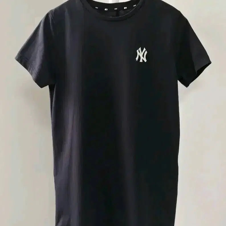 [BUNJANG] MLB New York Yankees Black Short Sleeve T-Shirt / MLB 뉴욕 양키스 블랙 반팔 티셔츠