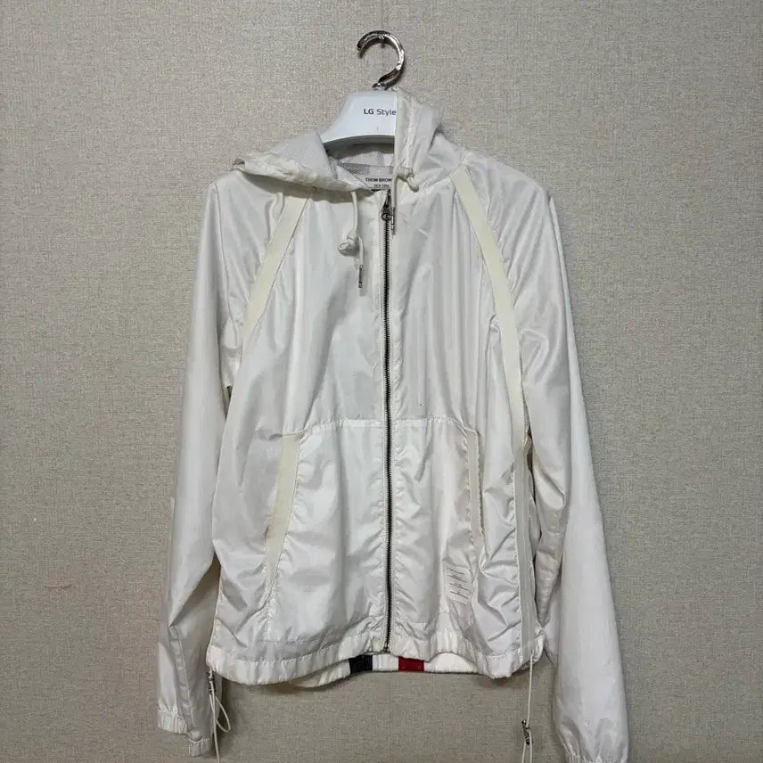 [BUNJANG] Thom Browne Signature Stripe Windbreaker Size 2 / 톰브라운 백삼선 바람막이 2사이즈