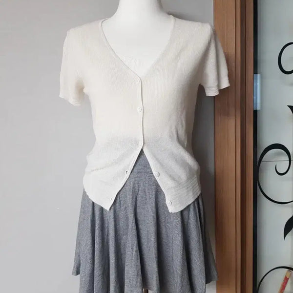 [BUNJANG] Ivory Sleeveless Cardigan + Skirt Pants Set / 아이보리 나시반팔가디건 + 치마바지세트