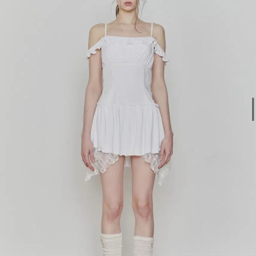 [BUNJANG] Pain Or Pleasure Petal Ruffle Dress / 페인오어플레져 페탈 러플 원피스 PETAL RUFFLE DRESS