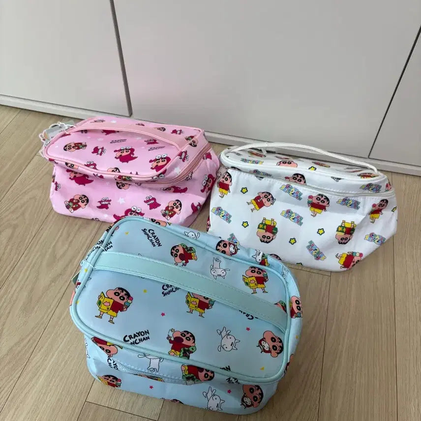 [BUNJANG] Crayon Shin-chan Character Pouch Bag / 짱구 캐릭터 파우치 가방 핑크/화이트/블루