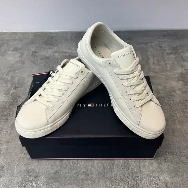 [BUNJANG] Tommy Hilfiger White Sneakers / 타미힐피거 화이트 스니커즈 운동화
