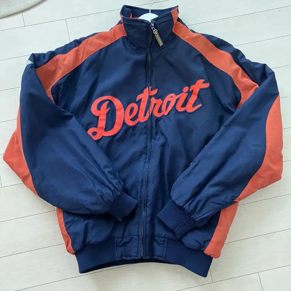 [BUNJANG] Majestic Detroit Tigers Bomber Baseball Jacket / OG 마제스틱 디트로이트 타이거즈 봄버 야구 자켓 mlb 점퍼 플리스