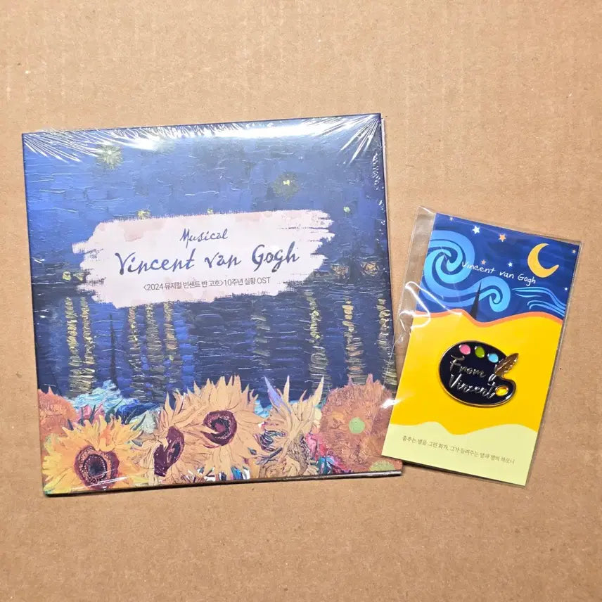 [BUNJANG] Unsealed 2024 Musical Vincent Van Gogh 10th Anniversary Live OST + Badge Set / 미개봉)2024 뮤지컬 빈센트반고흐 10주년 실황ost + 뱃지,증정