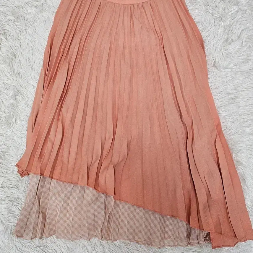[BUNJANG] Dewl Asymmetrical Pleated Layered Skirt Pink Check / dewl 언발라스 플리츠 스커트 핑크 체크 레이어드 55
