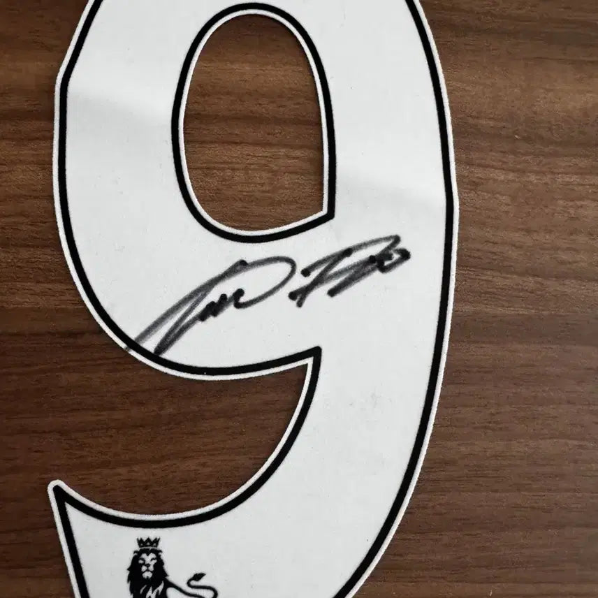 [BUNJANG] Arsenal Lukas Podolski Signed Jersey Patch / 아스날 포돌스키 싸인마킹지