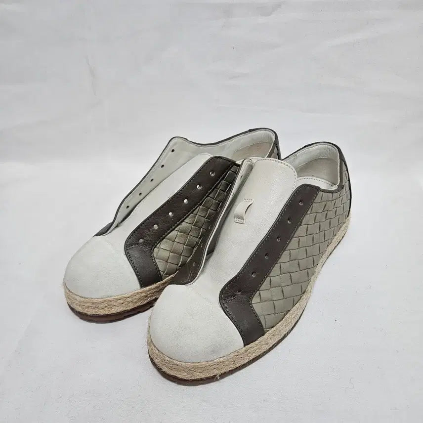 [BUNJANG] Bottega Veneta Intrecciato Trainers Sneakers / 보테가베네타 인트레치아토 트레이너 스니커즈 220