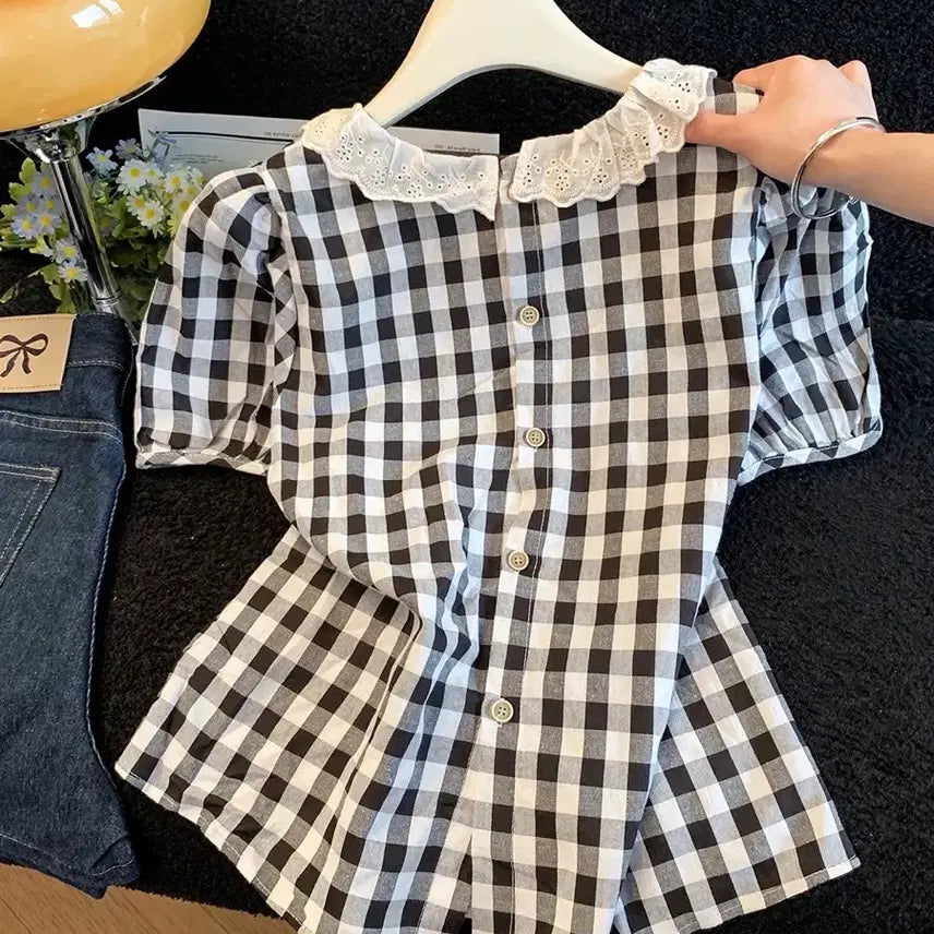 [BUNJANG] Checkered Shirt Blouse with Lace Collar and Short Sleeves / 체크 셔츠 블라우스 레이스 카라 반팔