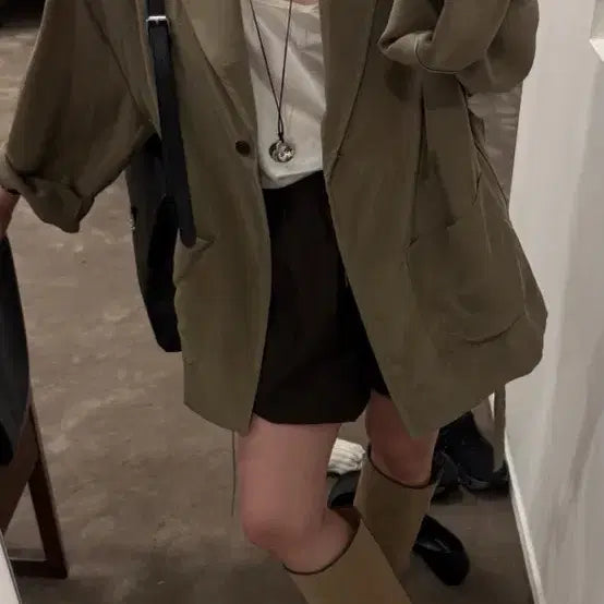 [BUNJANG] Ethos Cupro Strap Jacket Light Khaki / 새)에토스 큐프라 스트랩 자켓 라이트 카키