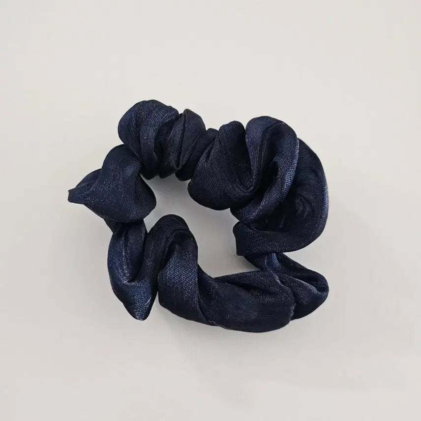[BUNJANG] Mini Satin Scrunchie Navy / (새상품) 미니 새틴 네이비 곱창밴드 스크런치