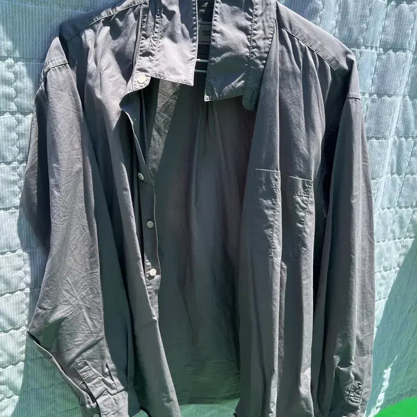 [BUNJANG] Another Office Grey Shirt Size 2 / 어나더오피스 그레이 셔츠 2사이즈 팝니다.