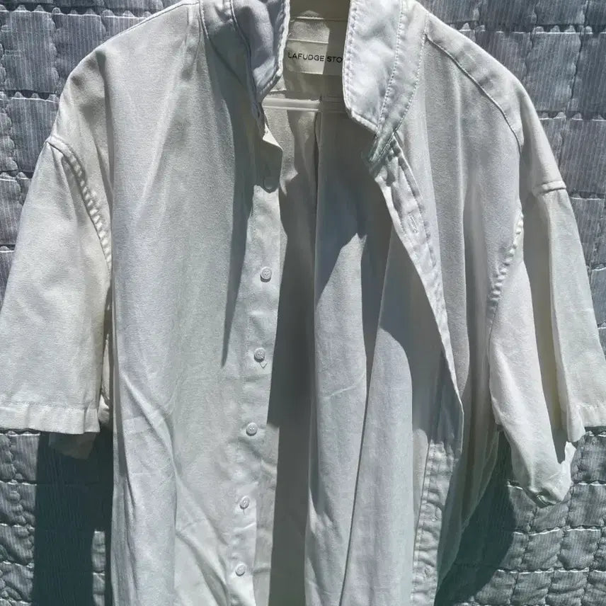 [BUNJANG] La Fere Store Short Sleeve Shirt - Size M / 라퍼지스토어 반팔 셔츠 M사이즈 팝니다.