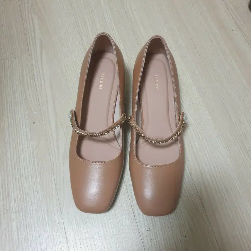 [BUNJANG] Esquire 4cm Heel Leather Loafers / 에스콰이어 230
